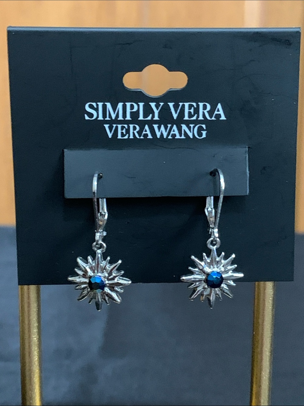NWT Simply Vera Vera Wang silver tone blue stone earrings